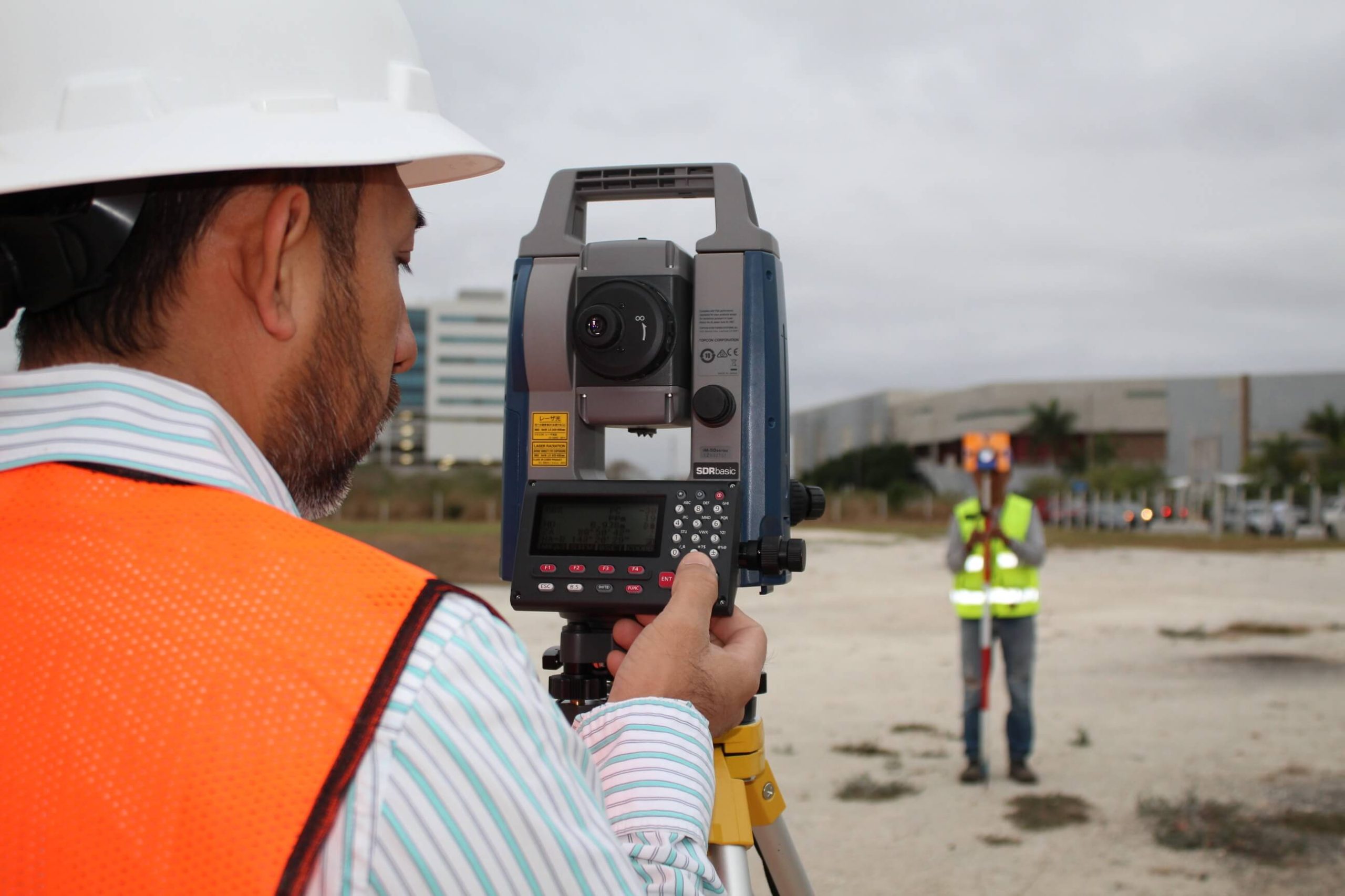Estación Total Sokkia IM55 Bluetooth de 5″